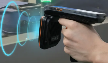 優(yōu)博訊RFID手持終端：讓行李有“跡”可循，助力機(jī)場(chǎng)行李高效運(yùn)轉(zhuǎn)!